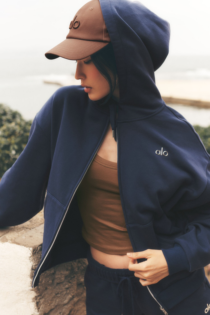 Zippé à Capuche